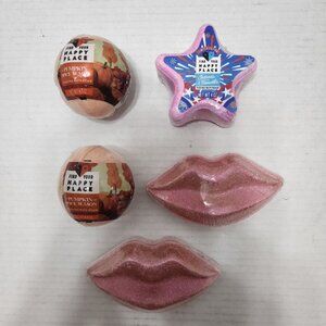 5 New Find Your Happy Place - Foaming / Fizzing Bath Bombs - 3 diffetent scents